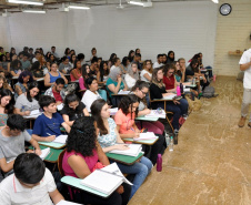 O Curso Especial Pré-vestibular da UEL (CEPV) divulga o edital do processo seletivo para novos alunos. 