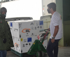 Mais 61 mil vacinas contra a Covid-19 para crianças chegam ao Estado nesta quinta