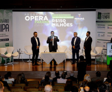 O secretário de Estado da Saúde, Beto Preto, lançou o Programa Opera Paraná.