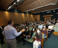 O secretário de Estado da Saúde, Beto Preto durante evento da  Fundação Estatal de Atenção em Saúde do Paraná (Funeas) -  Curitiba, 21/03/2022