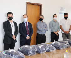 Fazenda entrega novos uniformes aos auditores fiscais da Receita Estadual 