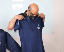 Fazenda entrega novos uniformes aos auditores fiscais da Receita Estadual 