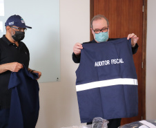 Fazenda entrega novos uniformes aos auditores fiscais da Receita Estadual 