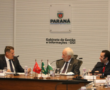 Investimento em infraestrutura paranaense é destaque em encontro do vice-governador com representantes da Suíça