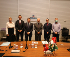 Investimento em infraestrutura paranaense é destaque em encontro do vice-governador com representantes da Suíça