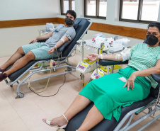 Departamento de Enfermagem da UEL abre programação dos 50 anos do curso com doação de sangue