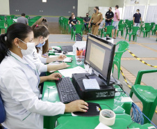 Segundo ano da pandemia no Paraná tem a marca registrada pela vacinação 