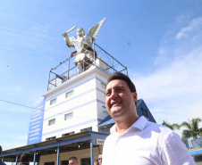 O governador Carlos Massa Ratinho Junior visitou neste sábado (9), ao lado do presidente da República, Jair Bolsonaro, o Santuário de São Miguel Arcanjo, em Bandeirantes, na Região Norte. - Bandeirantes, 09/04/2022