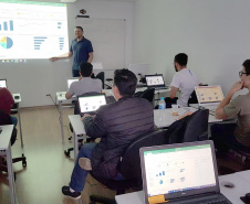 Estado promove qualificação em assistência social, socioeducação e igualdade racial