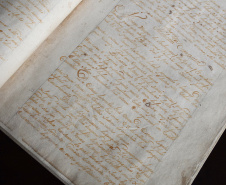 Documento jesuíta raro é exposto no MUPA pela primeira vez no Paraná