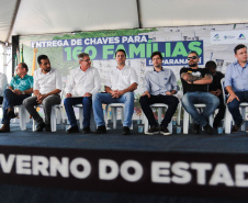 Governador Carlos Massa Ratinho Junior entrega moradias para 160 famílias em Paranavaí - Paranavaí, 20/04/2022