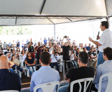 Governador Carlos Massa Ratinho Junior entrega moradias para 160 famílias em Paranavaí - Paranavaí, 20/04/2022