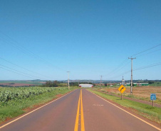 Trecho da PR-317 entre Toledo e Santa Helena recebe reforço na sinalização viária