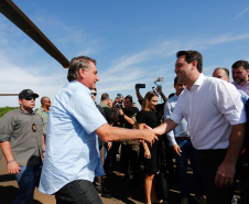 O governador Carlos Massa Ratinho Junior visitou neste sábado (9), ao lado do presidente da República, Jair Bolsonaro, o Santuário de São Miguel Arcanjo, em Bandeirantes, na Região Norte. - Bandeirantes, 09/04/2022