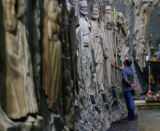  Santuário de São Miguel Arcanjo, em Bandeirantes, - Bandeirantes, 09/04/2022