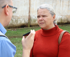 O governador Carlos Massa Ratinho Junior entregou nesta quinta-feira (12) as matrículas imobiliárias, com registro dos títulos em cartório, que regularizam a posse e o direito da moradia a 131 famílias de Ribeirão do Pinhal, no Norte Pioneiro. 
