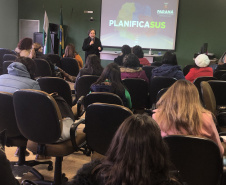 Acesso da população à saúde é tema do 4° encontro de tutores do PlanificaSUS Paraná