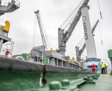 Porto de Paranaguá recebe navio com tecnologia sustentável