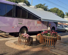 Governo do Paraná envia Ônibus Lilas para dar suporte no atendimento e orientação gratuitos às mulheres vítimas de violência ao município de Paranapoema