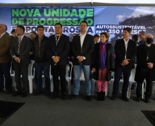 Governador entrega colégio e anuncia pavimentação da Estrada de Alagados, em Ponta Grossa