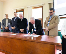 Governo do Paraná, por meio da Araucária e SETI, formaliza a criação da Cátedra Araucária para o Desenvolvimento Territorial Sustentável do Eixo Capricórnio