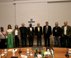 Vice-governador apresenta destaques da economia do Paraná ao embaixador da Tanzânia