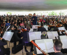 Orquestra Sinfônica se adapta ao mundo virtual e amplia visitas ao Interior do Paraná