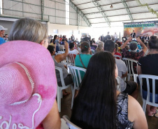 Governador autoriza obras de saneamento e energia na Ocupação Bubas, em Foz do Iguaçu