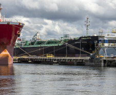   Embarque de líquidos de origem vegetal é destaque nas exportações pelo Porto de Paranaguá