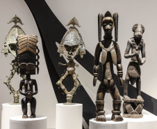  MON promove visita mediada, oficina e videoconferência da exposição de arte africana