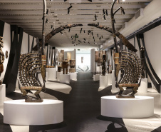  MON promove visita mediada, oficina e videoconferência da exposição de arte africana