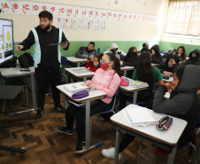 Paraná avança para garantir melhor atendimento escolar do Brasil
