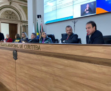 Estado apresenta políticas de empregabilidade para PCDs na Câmara de Curitiba
