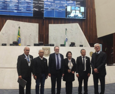 Deputados fazem homenagem ao trabalho de pesquisa e inovação do IDR-Paraná