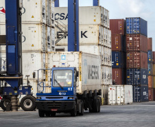 Empresas paranaenses podem participar do Programa de Qualificação para Exportação da Apex-Brasi