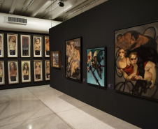 Oficinas artísticas e mediações presenciais do MON no mês de agosto -