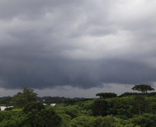 Chuvas e temperaturas baixas
