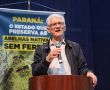 Produção de hortifrútis e criação de abelhas sem ferrão são discutidas em Dois Vizinhos