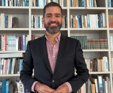 Biblioteca Pública promove eventos e distribui livros novos na Semana Nacional do Livro e da Biblioteca