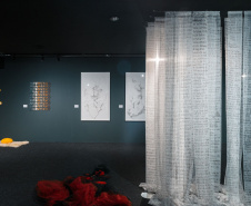 MON promove roda de conversa sobre exposição “Fora das Sombras”