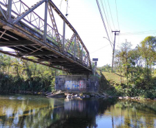 Ponte Rio Nhundiaquara 