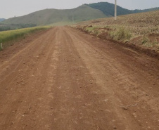 Recuperação da PR-462 beneficia distrito que abriga polo turístico do Centro-Oeste