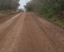 Recuperação da PR-462 beneficia distrito que abriga polo turístico do Centro-Oeste