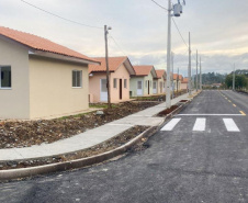 Com construção em fase final, novas casas serão entregues de graça a 34 famílias de Rio Azul Caixa de entrada - 
