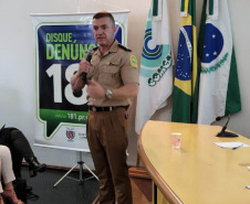 Disque-Denúncia 181 participa de evento pela proteção animal e ambiental em Campo Mourão 