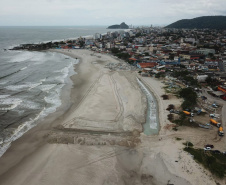 Primeiro headland começa a ganhar forma na Orla de Matinhos