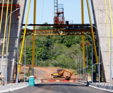 Nova ponte Brasil-Paraguai, em Foz do Iguaçu, está quase finalizada