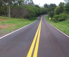 PR-558 Campo Mourão e Araruna Rodovia entre Campo Mourão e Araruna recebe reforço de sinalização 