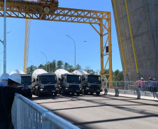 Ponte da Integração passa por teste carga e recebe acabamentos finais 