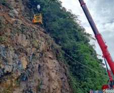 BR-277 - Contenção emergencial